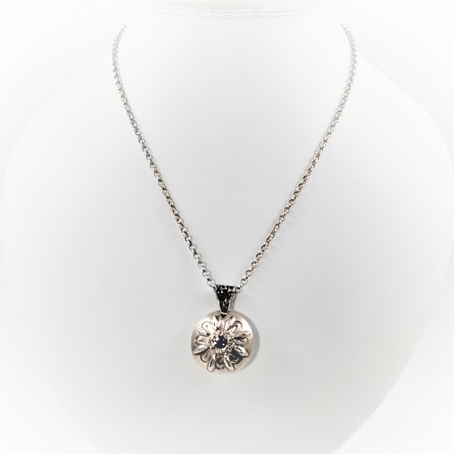 Necklace 999 fine silver lentil bead pendant (double sided flower amethyst & olive cubic zirconia