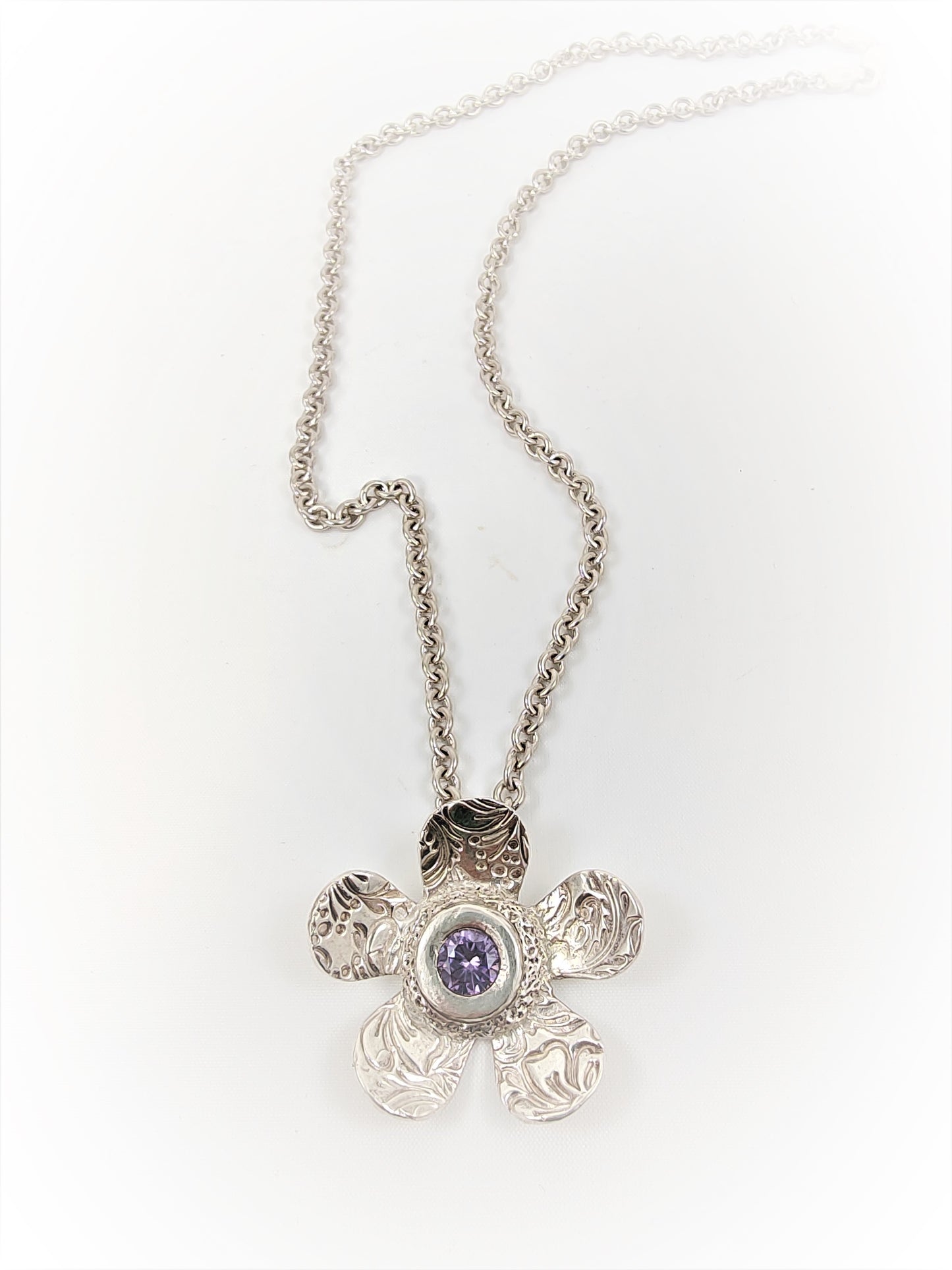 Necklace 999 fine silver pendant daisy bead with amethyst cubic zirconia centre)