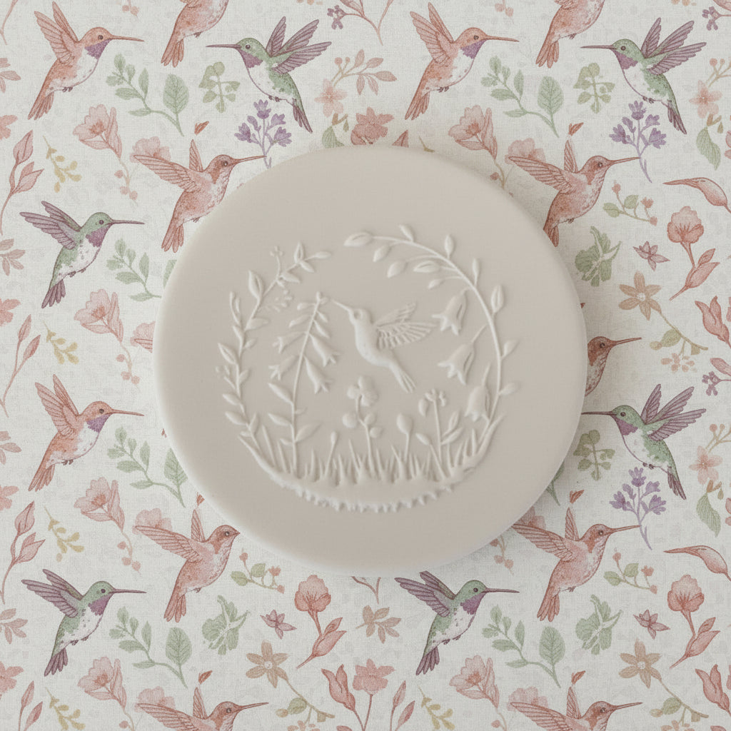 Hummingbirds In Nature Texture Mat – 95 x 55mm