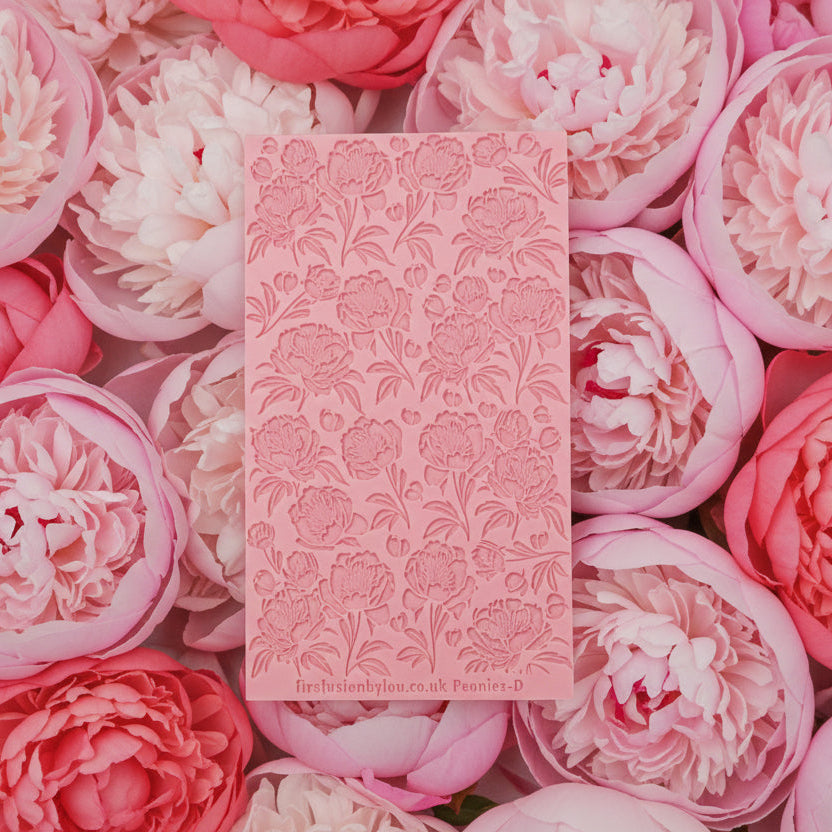Pink debossed texture mat with peonies.