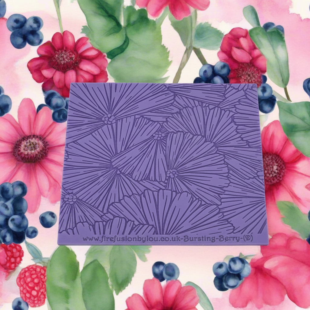 Texture Mat Bursting Berry – Leaves & Berry Cluster, 100 x 100mm