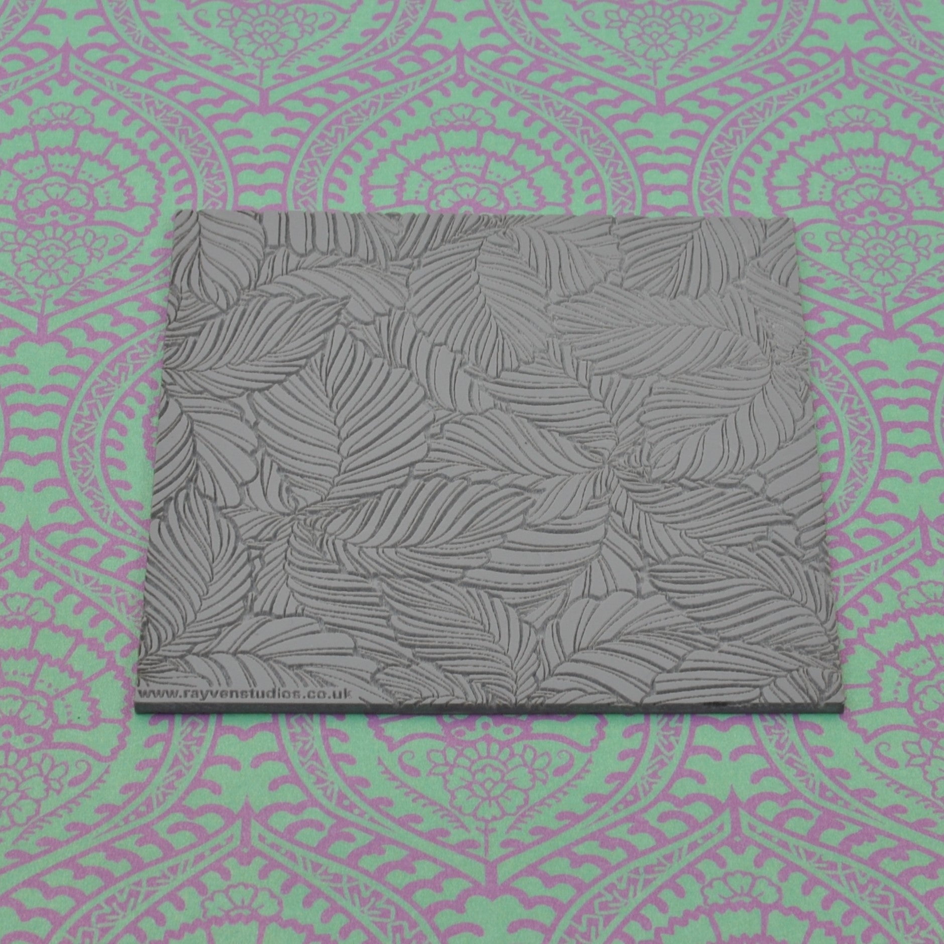 Texture Mat Variegated Leaves โ firefusionbylou